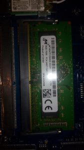 Dell 5570 8GB DDR4 Micron
