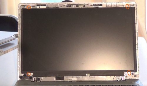 Dell Inspiron 5570 - screws to remove for display