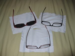 3 paires de lunettes de la commande finale d'eki