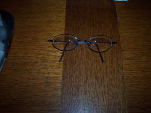Les lunettes de Laurents. Photo prise de plus loin