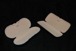 The Goggles4u clamshell case (open)